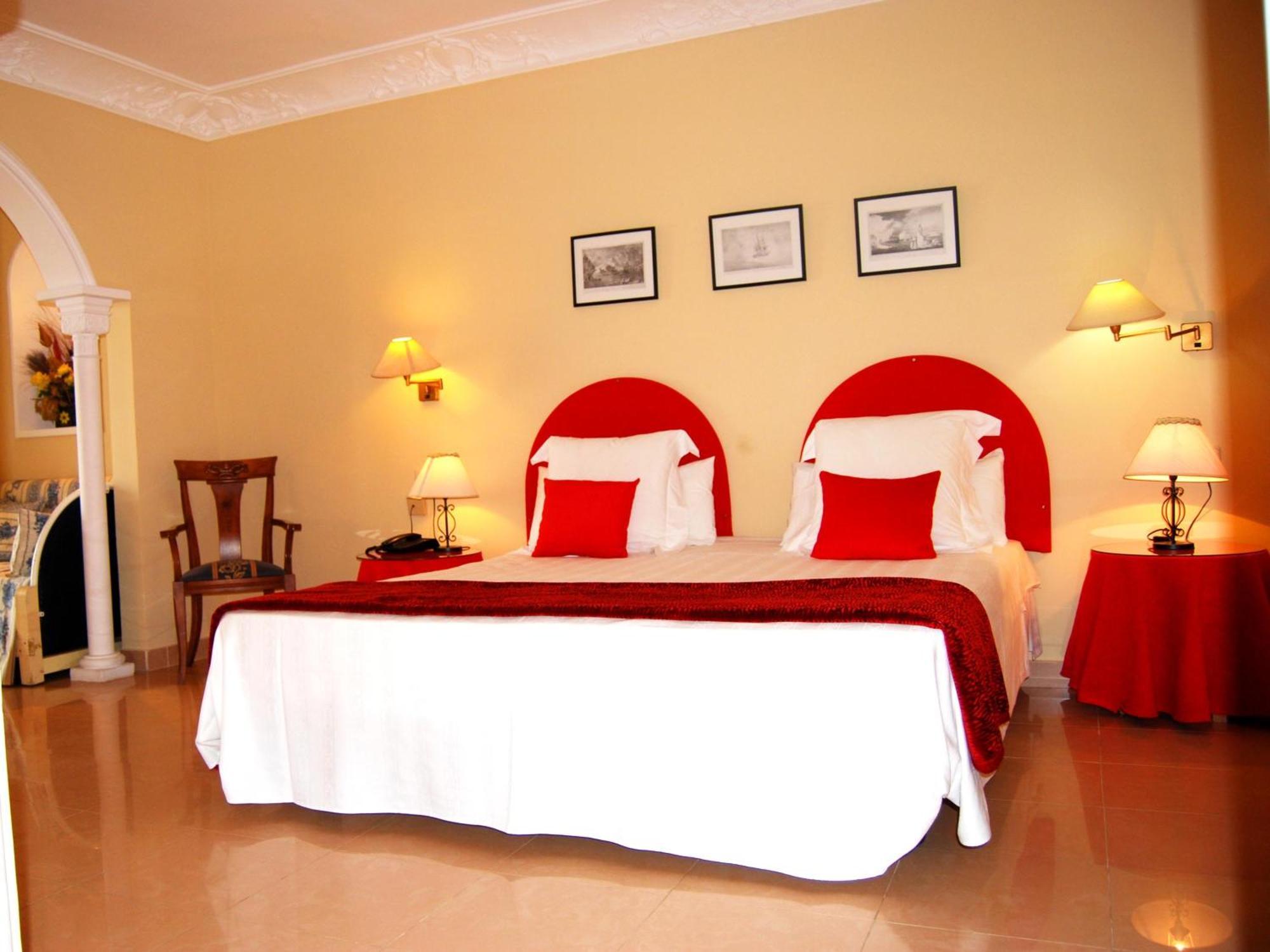 El Dorado Hotel Carboneras